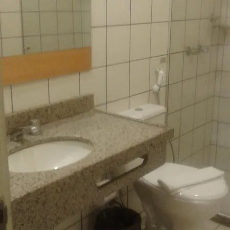 - Mansa 1 E 2 Qtos
