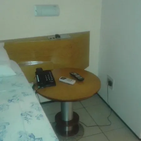 - Mansa 1 E 2 Qtos Apartamento