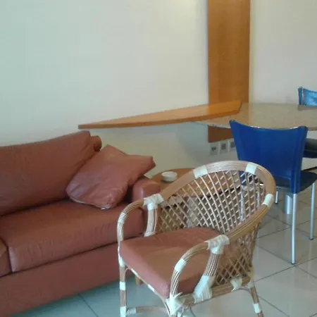 - Mansa 1 E 2 Qtos Apartamento 3*