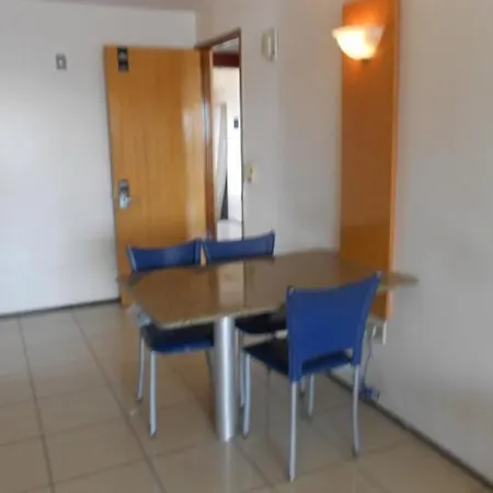 - Mansa 1 E 2 Qtos Apartamento